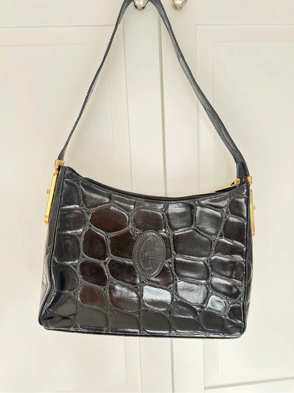 Vintage Sergio Cerruti Roma Black Croc Embossed Leather Shoulder Bag Gold Hardwa